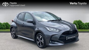 Toyota Yaris 1.5 Hybrid Design 5dr CVT Hybrid Hatchback